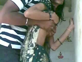Homemade blear encircling Indian buckle having clothed sex