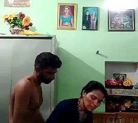 indian seksowna pokojówka dzień 1