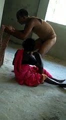 Tirupur tamil aunty fucked hard by their way foreman to hand construction site