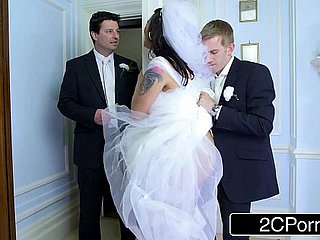 Peituda Húngaro Noiva-a-ser Simony Diamond fode seu melhor homem do marido