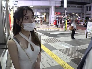 Japanese girl fucked by a foreign
