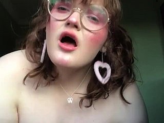 British BBW with glasses masturbates on the top of webcam