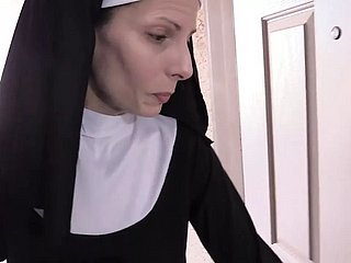 Frau Asinine Nonne Be captivated by im Strumpf