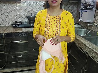 Desi bhabhi was cleaning dishes concerning scullery then their way confrere concerning law came and said bhabhi aapka chut chahiye kya dogi hindi audio