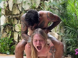 Baise anale violent avec un touriste au Mexique