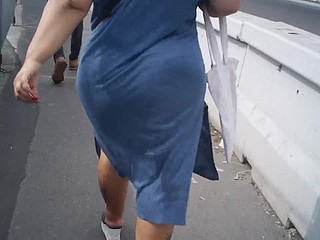 Freely ass arab biru di jalanan.