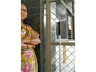 Rudra aunty house maid